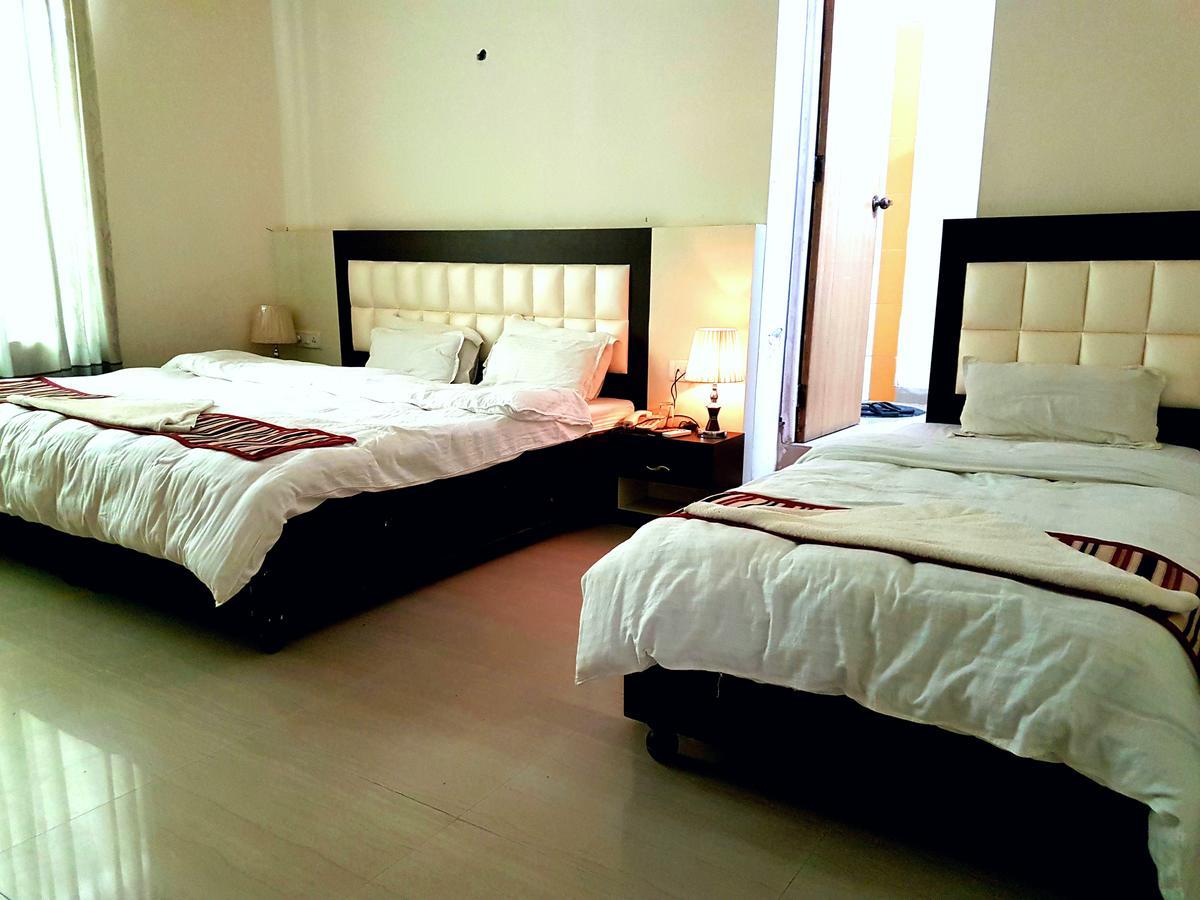 Kitchen Hut Hotel Nepalgunj Bagian luar foto
