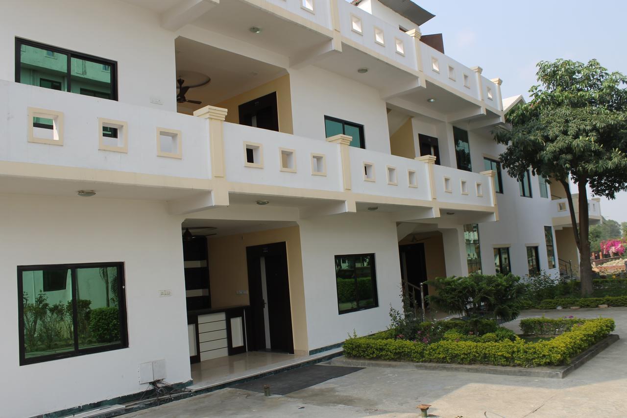 Kitchen Hut Hotel Nepalgunj Bagian luar foto
